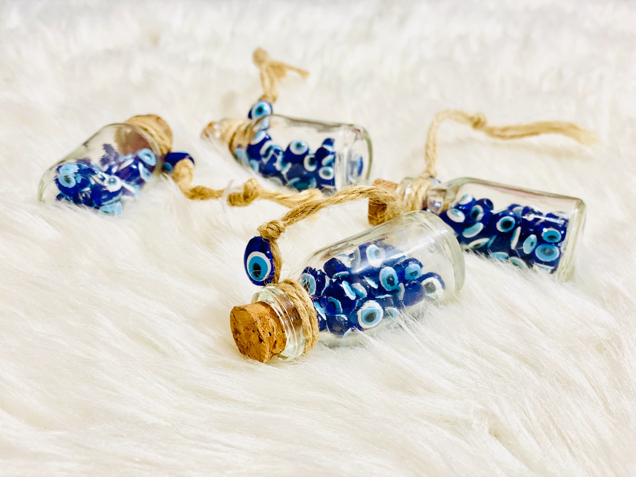 Determinação e amuletos